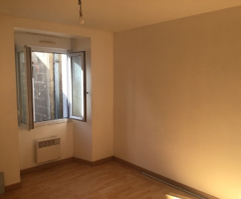 Location Appartement 4 pièces Vihiers (49310) - Centre ville