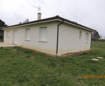 Location Maison 4 pièces Ayzieu (32800)